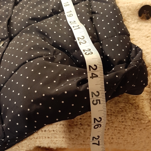 Gap Women’s Polka Dot Puffer Vest Size Med - Picture 8 of 8